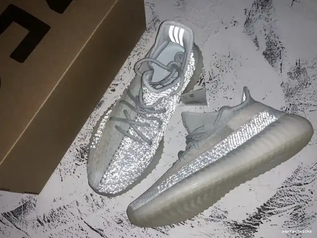 White Adidas Reflective Boost FW5317 Yeezy 350 V2 Cloud 0501